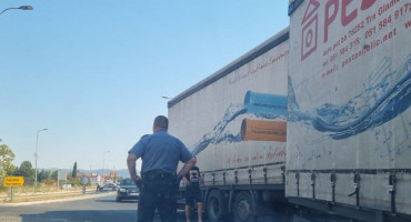 Ogromna gužva na izlazu iz Mostara, policija regulira promet