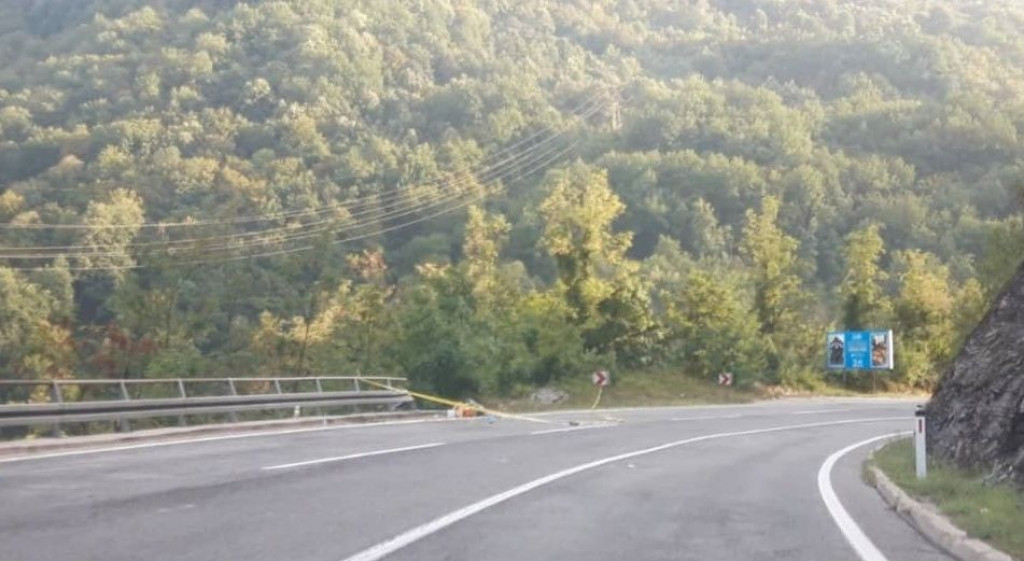 Maloljetnik poginuo u prometnoj nesreći između Jablanice i Konjica