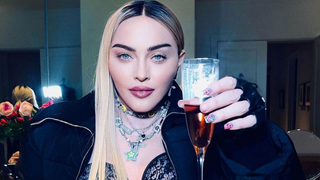 Na današnji dan rođena je kraljica popa, a preminuo kralj rocka