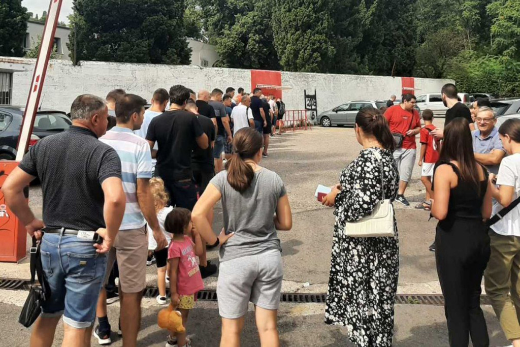 Gužve pokazuju koliko navijači vjeruju u europski Zrinjski, Slovaci primamljiviji od Lige prvaka