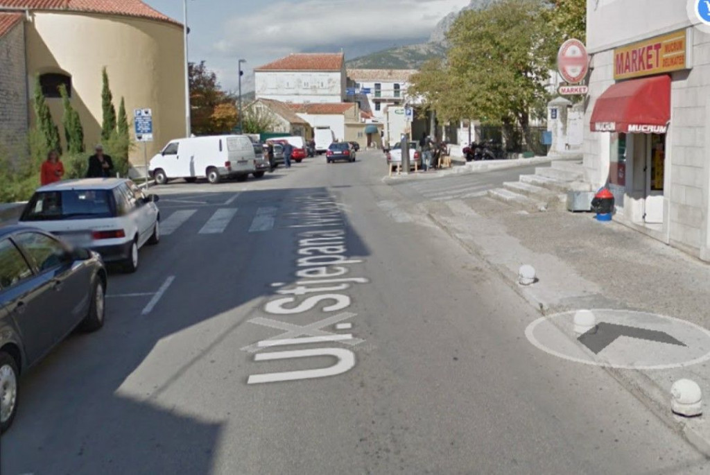 U Makarskoj jutros nastradao pješak. Preminuo je u splitskoj bolnici