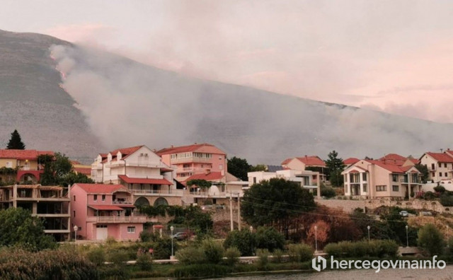 OZLIJEĐENA DVA VATROGASCA Udar groma izazvao požar na planini Leotar