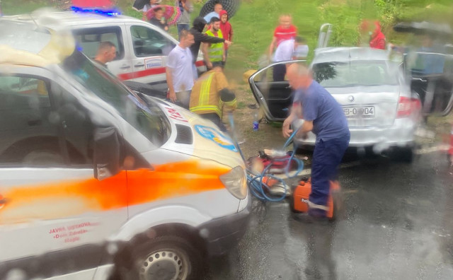 Nogometaši Tuzla City spašavali ozlijeđene u prometnoj nesreći