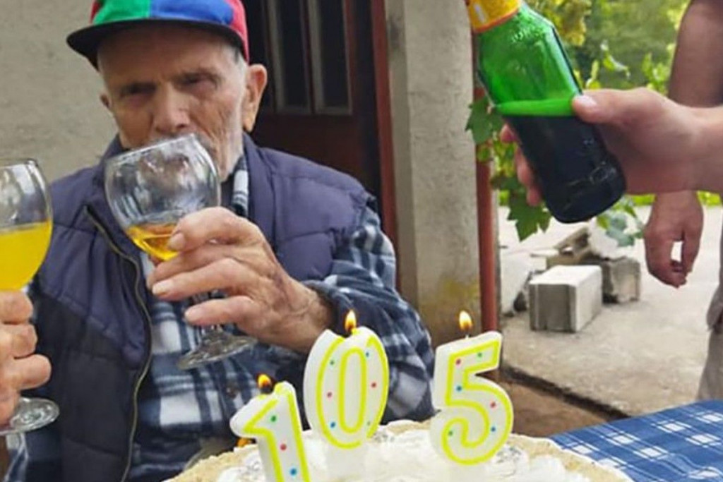 MEĐU NAJSTARIJIM HERCEGOVCIMA Širokobriježanin proslavio svoj 105. rođendan