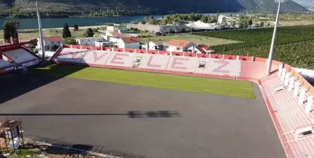 Umjesto Posušja Velež će na novom travnjaku prvo ugostiti Zrinjski, zbog valjaka danas obustavljeni radovi