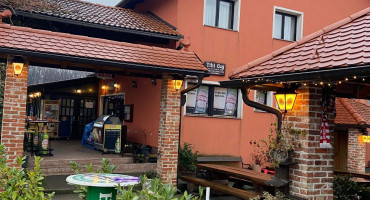 "STROGO ZABRANJEN ULAZ PEDERIMA" Zbog natpisa na vratima vlasnik zagrebačkog restorana zaradio dvije prekršajne prijave
