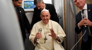 TRODNEVNI POSJET Papa Franjo sletio u Kazahstan, sudjelovat će na kongresu svjetskih religija