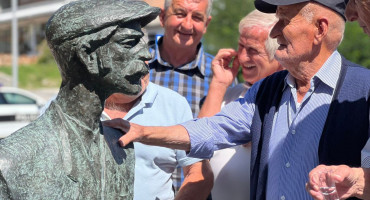 gastarbajter Prozor Rama