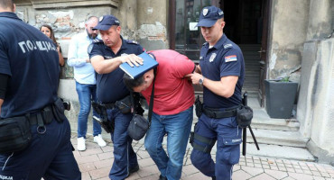Uhićenje napadača na crkvu Beograd