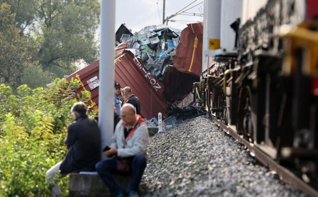 TROJE MRTVIH I 11 OZLIJEĐENIH Policija se oglasila sa detaljima teške željezničke nesreće u Hrvatskoj
