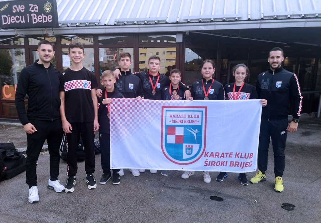 Pet medalja za širokobriješke karatiste