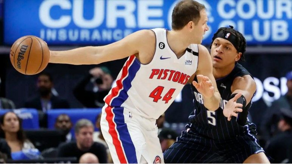 BABO BOLJI OD DONČIĆA Bogdanović s 30 koševa vodio Pistonse do pobjede