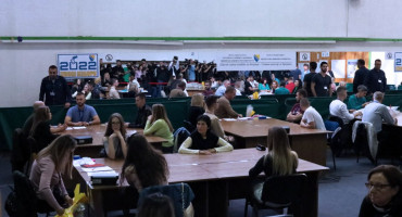 LAKRDIJA OD DEMOKRACIJE U Federaciji također ponovno brojanje na više biračkih mjesta