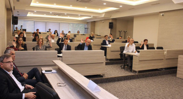 POSTIZBORNA NAKNADA 400 maraka mjesečno će dobivati žene koje rode poslije 8. listopada