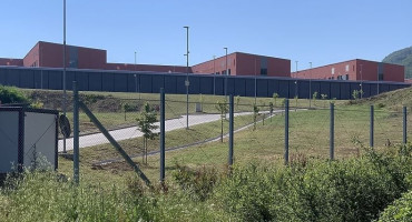 PLANIRANO UBOJSTVO TUŽITELJA DUBRAVKA ČAMPARE Pripadnici SIPA-e pretresali zatvor, na jednoj lokaciji pronađen snajper