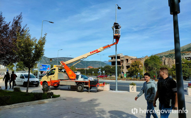 POSTAVLJANJE Mostar će do kraja godine biti 'pokriven' sa 76 kamera, tu su i novi radari