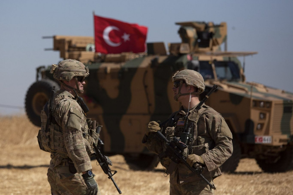 U SJENI UKRAJINSKOG RATA Erdogan najavljuje istrebljenje tenkovima i vojnicima, Zapad prepustio Kurde samima sebi