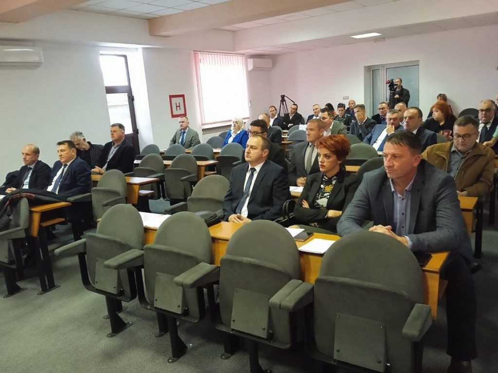 KONSTITUIRAJUĆA SJEDNICA Skupštinu HBŽ čini 10 stranaka, Pomak i dva HDZ-a imaju najviše zastupnika