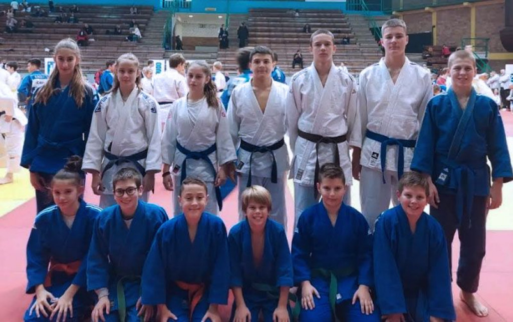 IZ ZAGREBA S LJUBAVLJU Mladi judo natjecatelji u Mostar donijeli novih 13 medalja