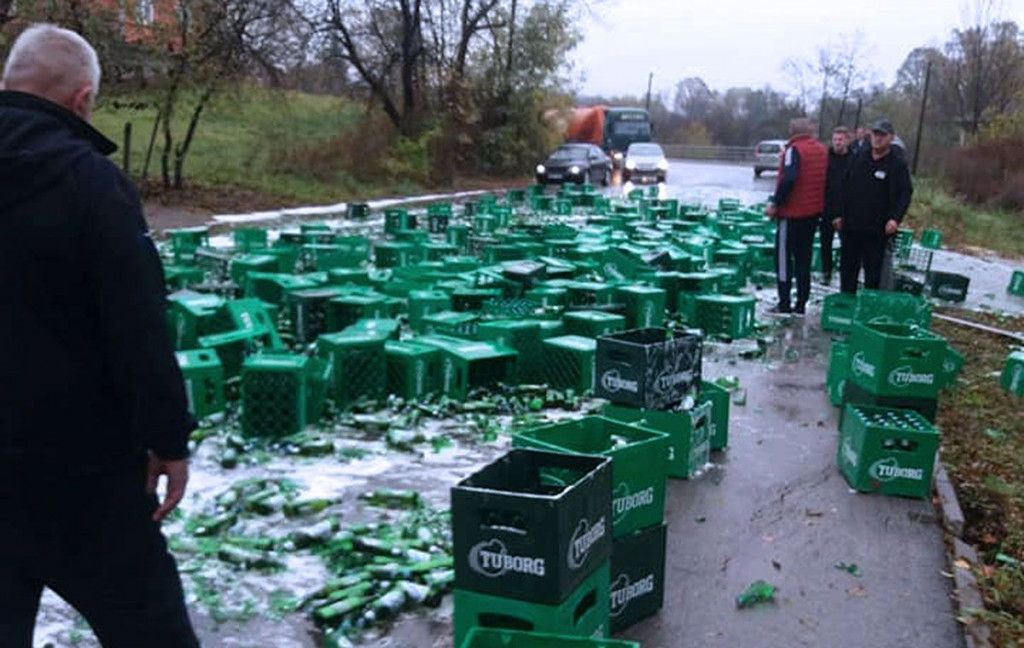 OPREZ Gajbe sa pivom na cesti otežale prometovanje