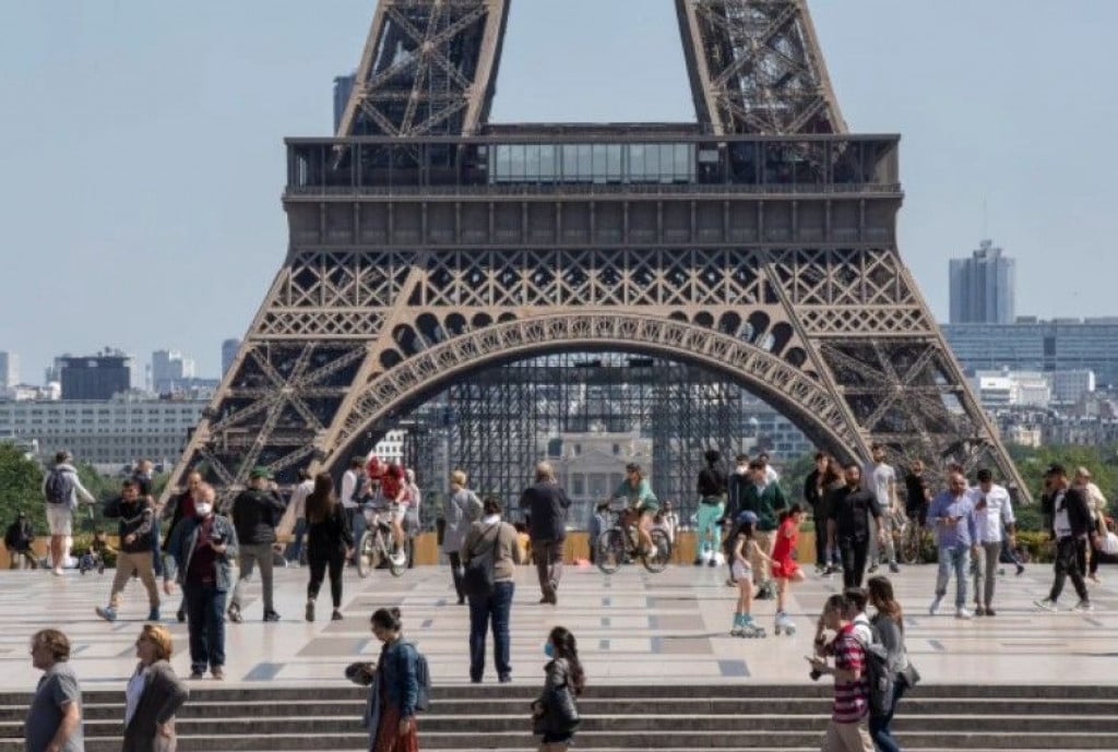 MACRON ZAPRIJETIO VLASTIMA Ljevičari preuzeli Pariz i u svom mandatu napravili dug od skoro 8 milijardi eura