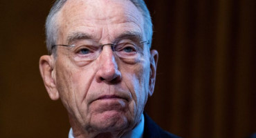 NEĆE ON NIĐE Republikanac iz Iowe osmi put ulazi u Senat, na kraju mandata će imati 95 godina