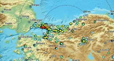 Snažan potres pogodio Tursku, deseci ozlijeđenih, u nekim mjestima nestalo struje
