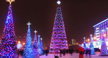 PRKOS RUSKIM NAPADIMA Božićna drvca u Kijevu bit će postavljena bez lampica