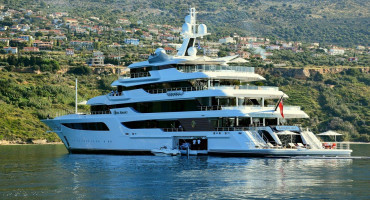 FBI STIGAO U TROGIR Agenti pretresli jahtu ukrajinskog oligarha bliskog Putinu