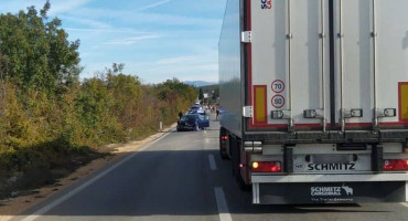 KOD LJUBUŠKOG U prometnoj nesreći ozlijeđena jedna ženska osoba