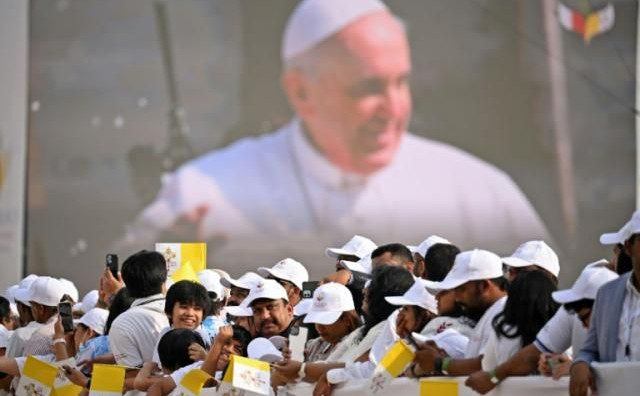 PRVI PUT U BAHREINU Papa Franjo oduševio tisuće katolika Arapskog poluotoka