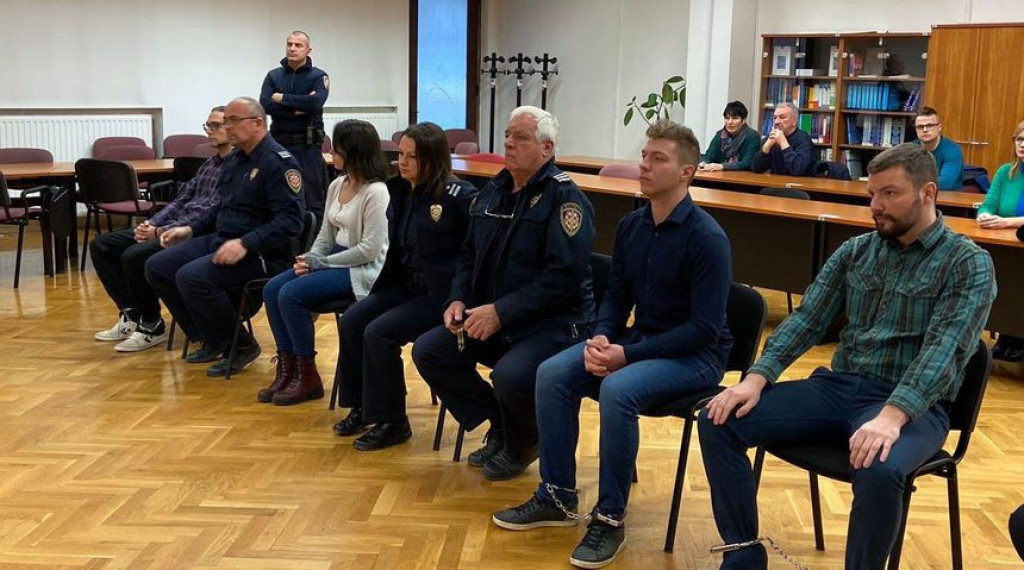 SRAMOTNO MALE KAZNE Pretukli profesora i ostavili ga da umre, osuđeni "reda radi"