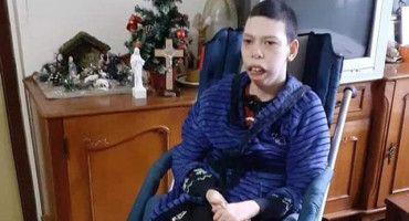 POMOZIMO MALOM ANDIJU 16-godišnji dječak cijeli život se bori s brojnim dijagnozama, potrebna mu je naša pomoć