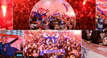 Vatreni idu prema trgu, deseci tisuća navijača ih čekaju uz baklje i pjesmu