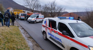 POPUSTILI PRED ZAPADOM Srbi na sjeveru Kosova uklonit će barikade