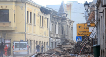 TUŽNA OBLJETNICA Prije dvije godine potres razorio Banovinu, a do danas vlasti izgradile samo šest novih kuća