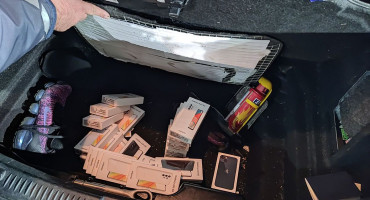 KRIJUMČARENJE U BiH Ilegalno pokušao unijeti mobitele vrijedne više od 20 000 KM