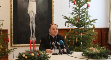 BISKUP PALIĆ Novorođeni Isus je najveći dar ikada