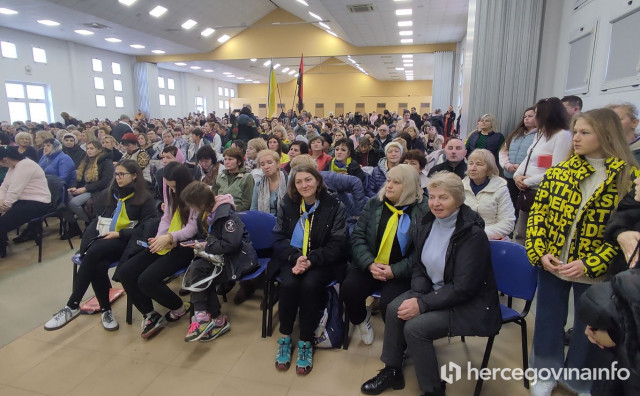 Tisuće Ukrajinaca na Božić došlo u Hercegovinu kako bi na kratko pronašli svoj mir