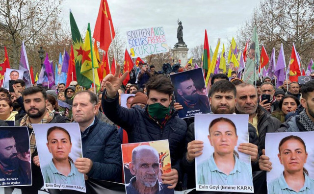 PROSVJEDI NAKON TROSTRUKOG UBOJSTVA Kurdi u središtu Pariza traže odgovore za napad