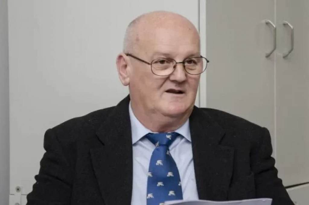 NJEGOVE PJESME UČE SE U ŠKOLAMA Preminuo književnik Fabijan Lovrić