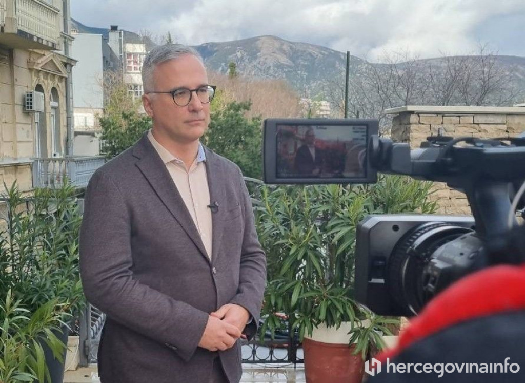 KOJUNDŽIĆ "Rade Bošnjak je bio pobjegao iz BiH, bojao se da će biti uhićen. Savjetujem 'Željezničaru' da priča"