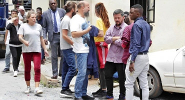 TREBALI SE UKRCATI NA AVION Osmero Hrvata ponovno završilo u zambijskom zatvoru