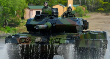 ''PRVI TENKOVSKI KORAK JE NAPRAVLJEN'' Stižu reakcije na odluku Njemačke o slanju tenkova Ukrajini