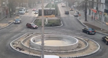 Grad u BiH dobio novi kružni tok, zbunjeni vozači vozili u krivom smjeru