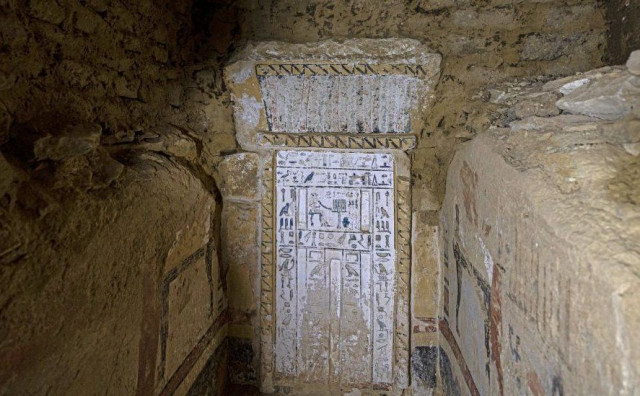 VAŽNO ARHEOLOŠKO OTKRIĆE Pronađena 4300 godina stara egipatska mumija prekrivena zlatom