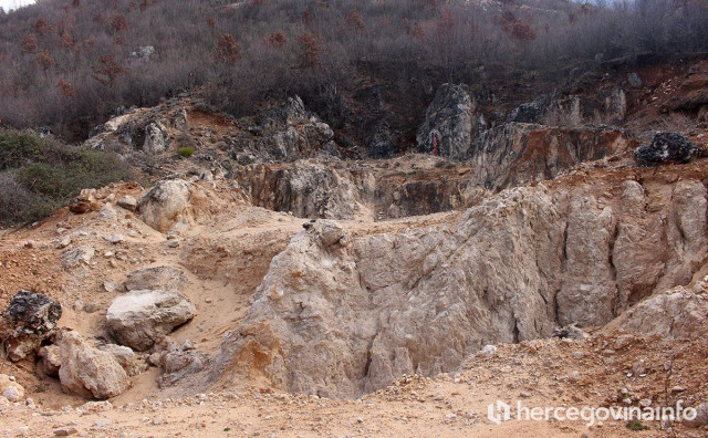 U kamenolomu poginuo 53-godišnjak, od njega se opraštaju suborci iz Armije BiH