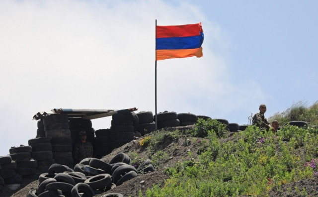 POTVRDILO MINISTARSTVO OBRANE Najmanje 15 vojnika poginulo na istoku Armenije