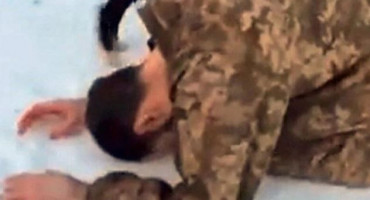 Nakon 333 dana pušteni branitelji Azovstala, dočekani kao heroji