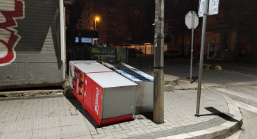 JAK VJETAR Nekoliko naselja oko Jablanice ostalo bez struje, po Mostaru smeće i oboreni frižideri